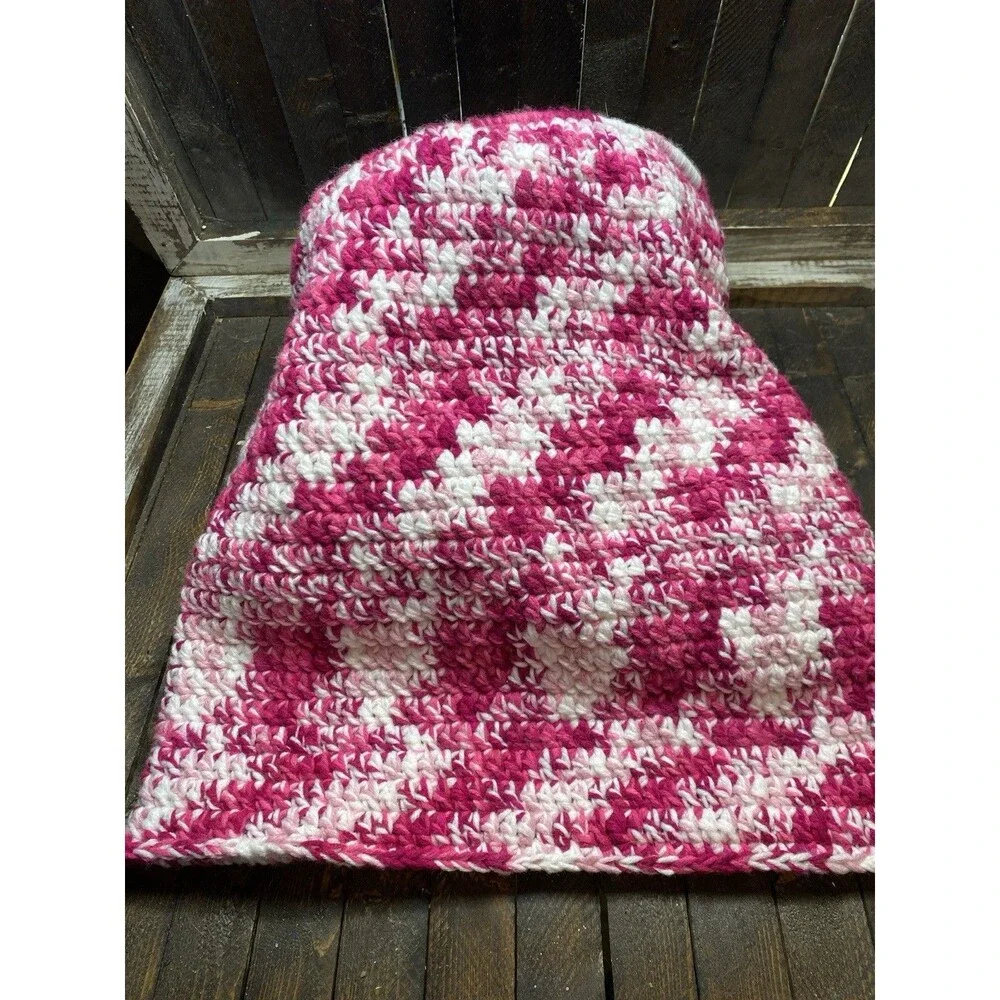 Handmade Crochet Pink/White Cat Cave Cat Bed Hideaway Warm Snuggle Cave L